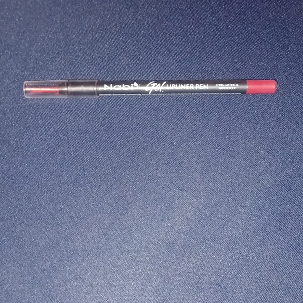 Makeup Assortment - Picture 7 of 8